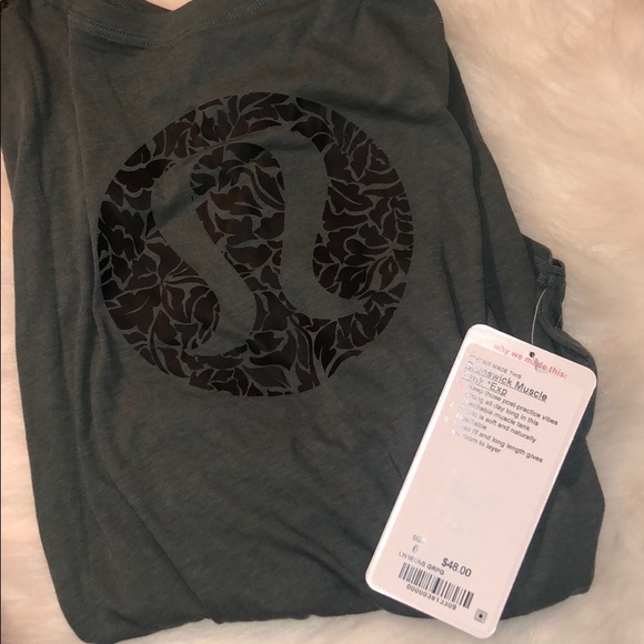 lululemon athletica Tops - NWT Lululemon Brunswick muscle tank size 6